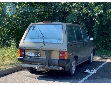 в 9771 РК, Nissan Prairie