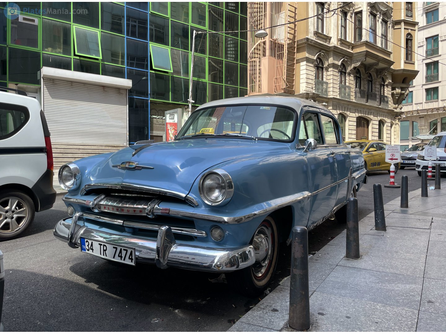 34 TR 7474, Plymouth Cranbrook Sedan (P23/P24/P25), 1951–1953 (–1956 for AU-market)