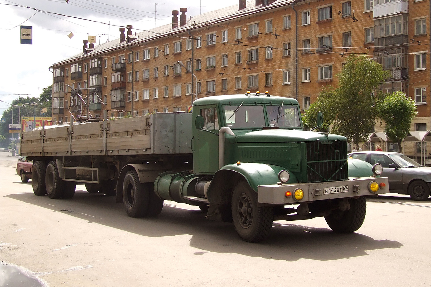 н 143 вт 69, KrAZ 256 