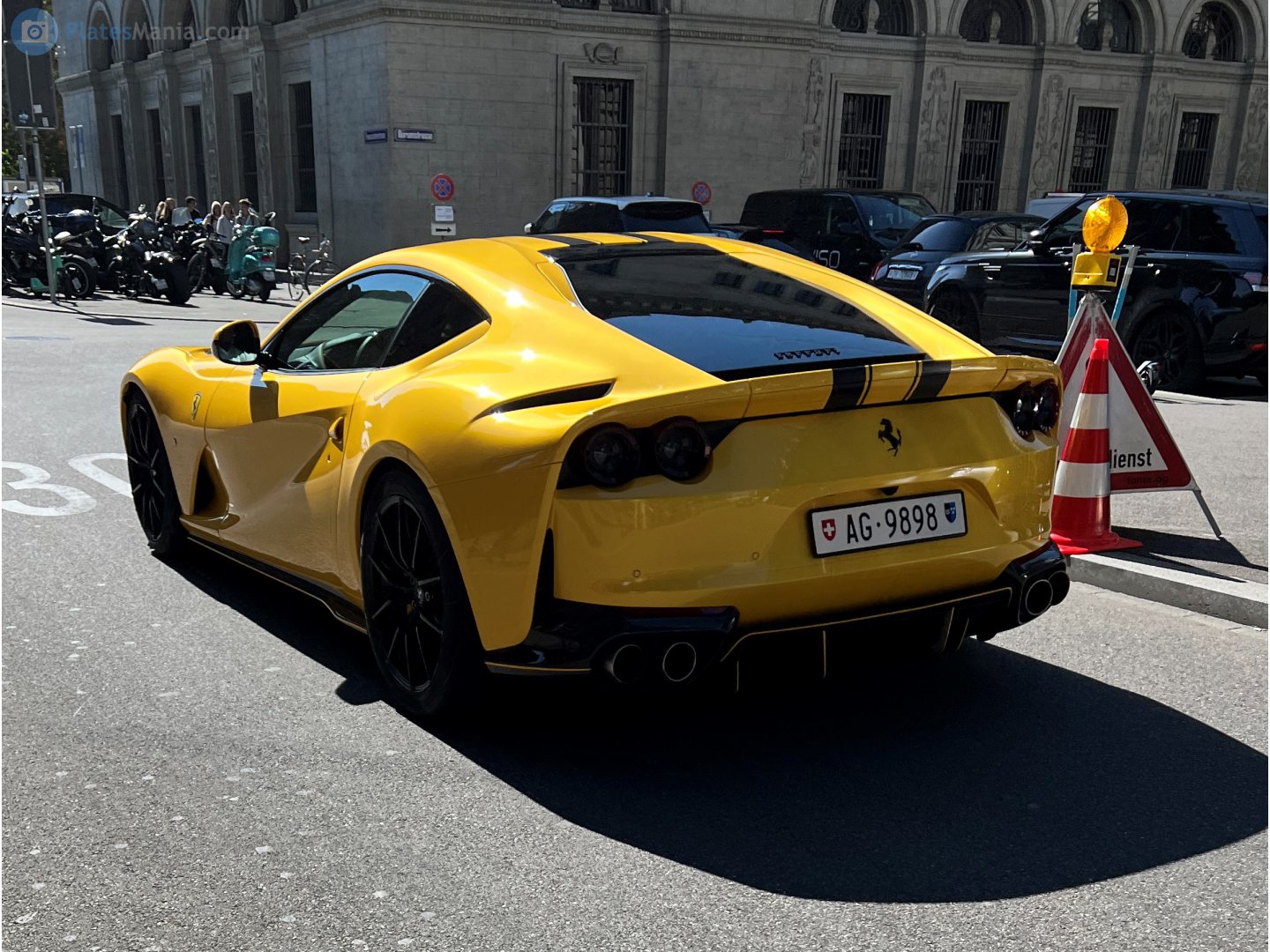 AG 9898, Ferrari 812 1st gen Superfast (F152) 2017–2021