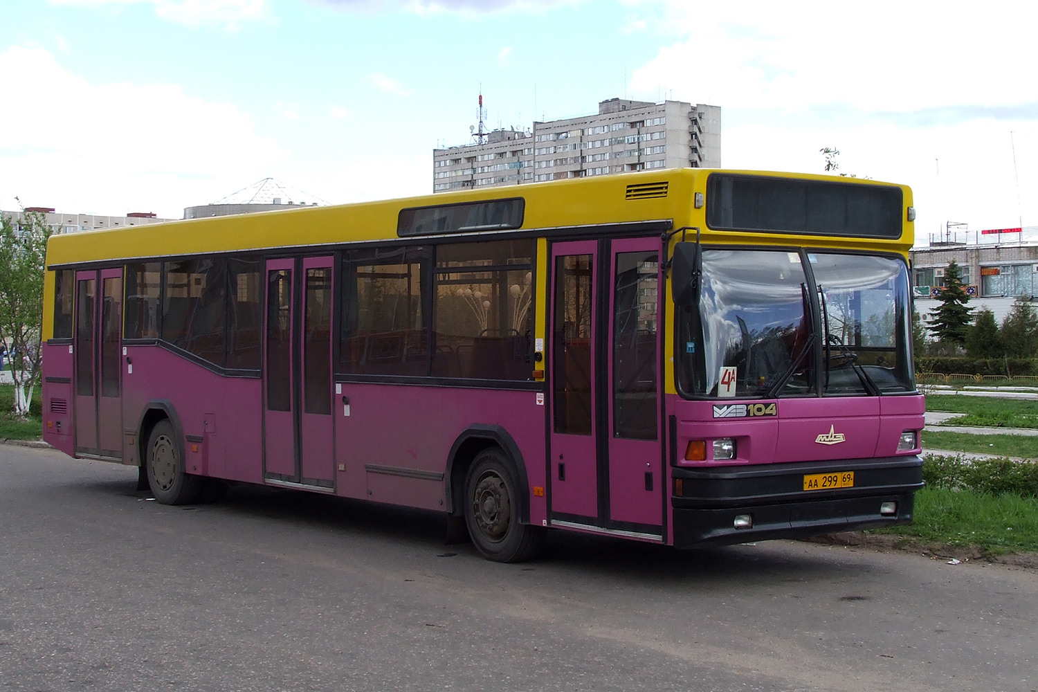 аа 299 69, MAZ 104 