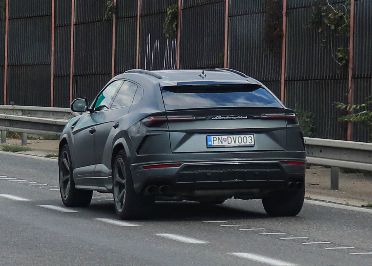 PN-DVOO3, Lamborghini Urus 1st gen, 2018–