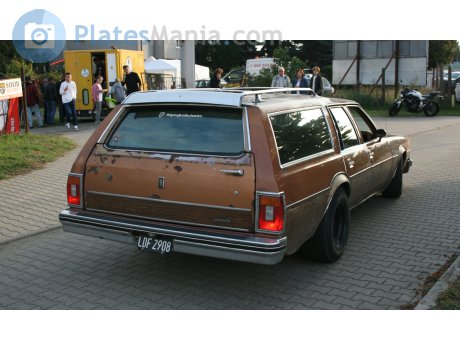 LDF 2908, Oldsmobile Custom Cruiser