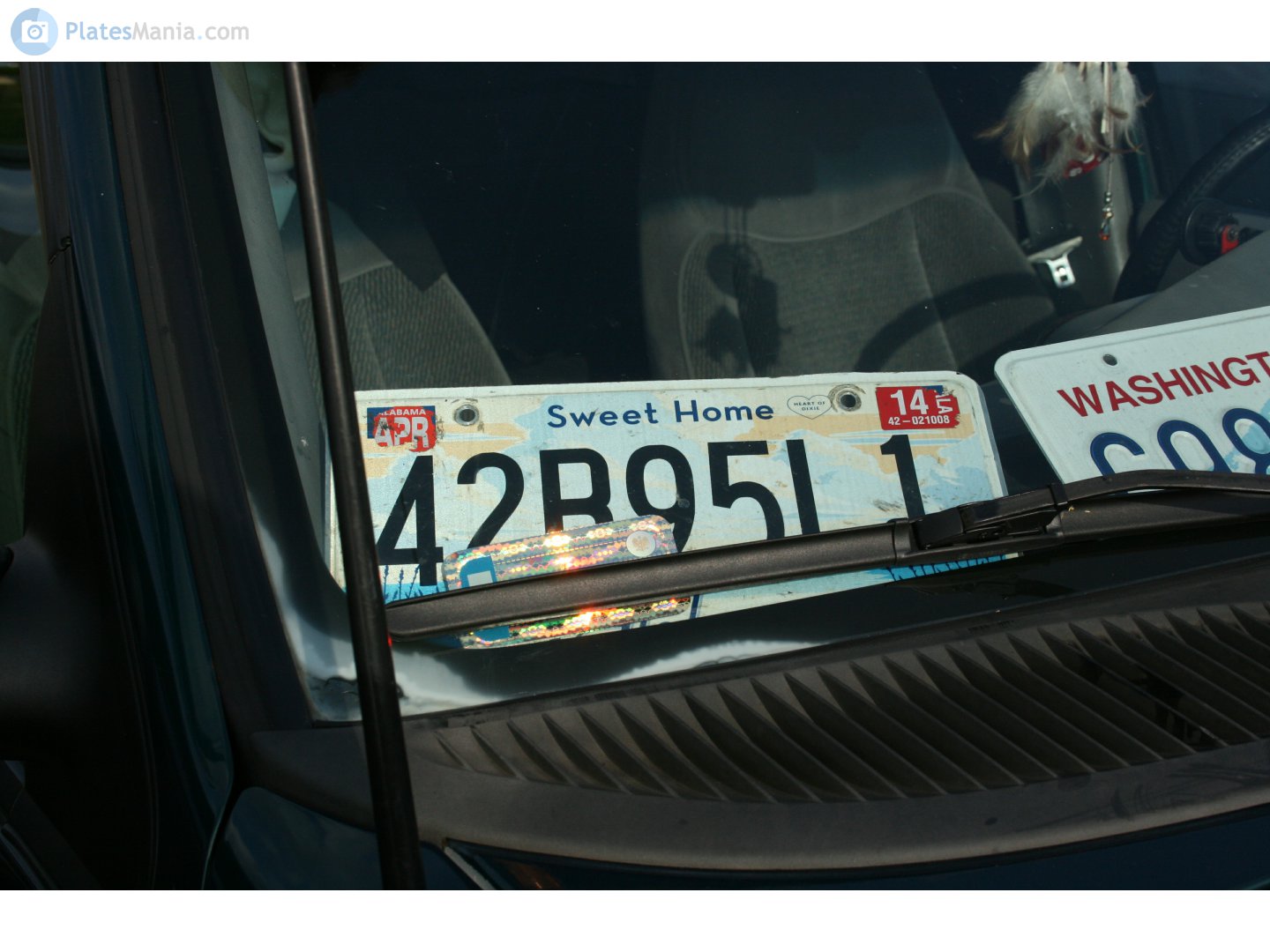 42B95L1, License plate without vehicle 