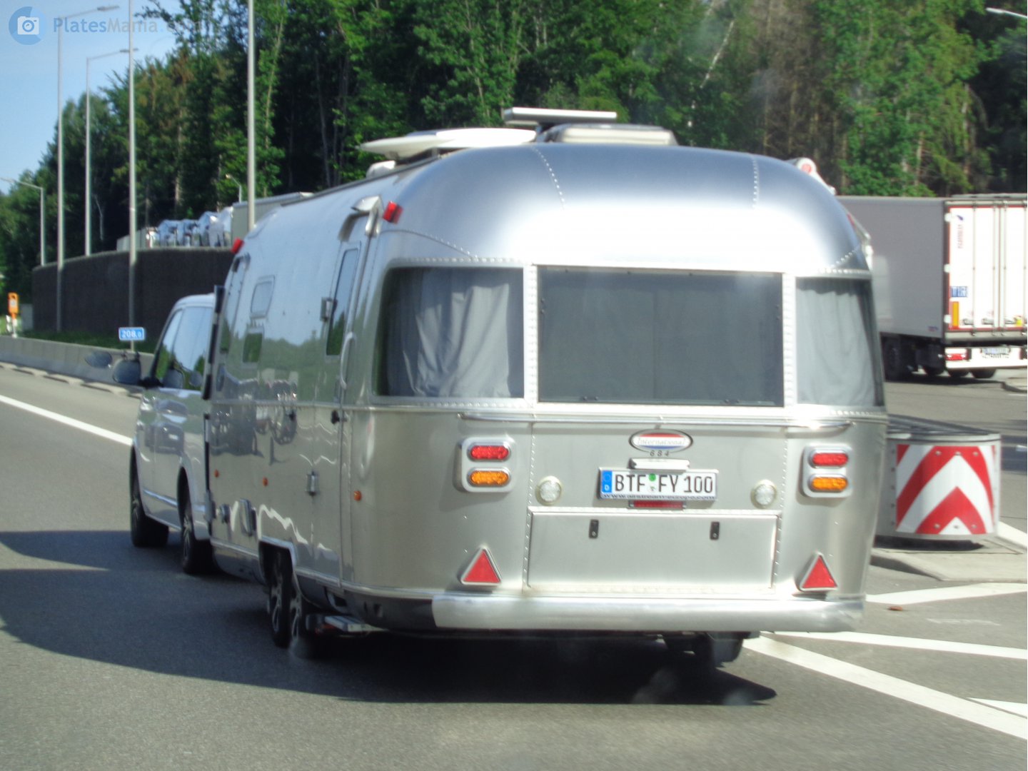 BTF FY 100, Airstream 