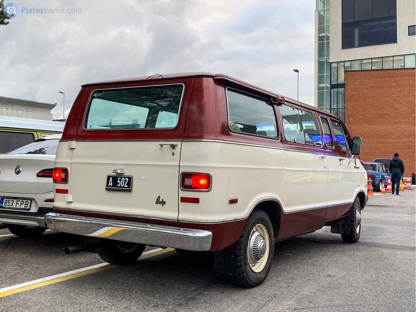 A 502, Dodge Sportsman 