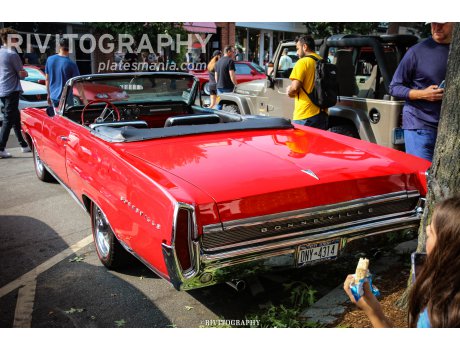 DNY-4314, Pontiac Bonneville