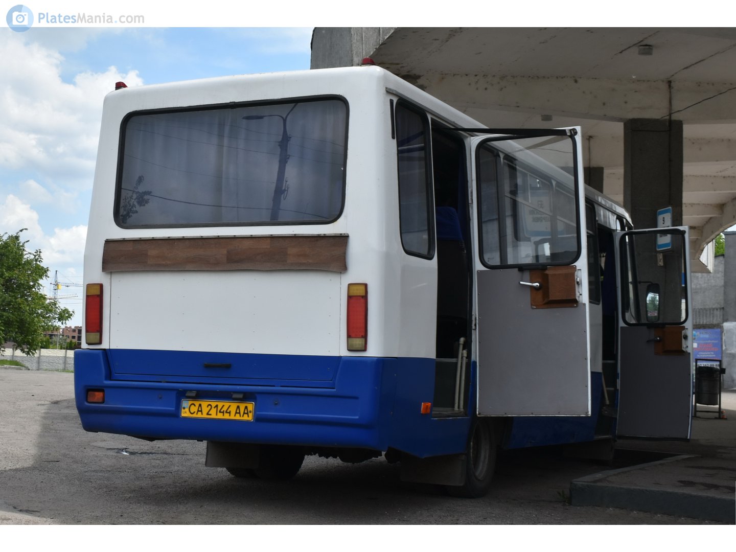 CA 2144 AA, BAZ А079 Эталон 