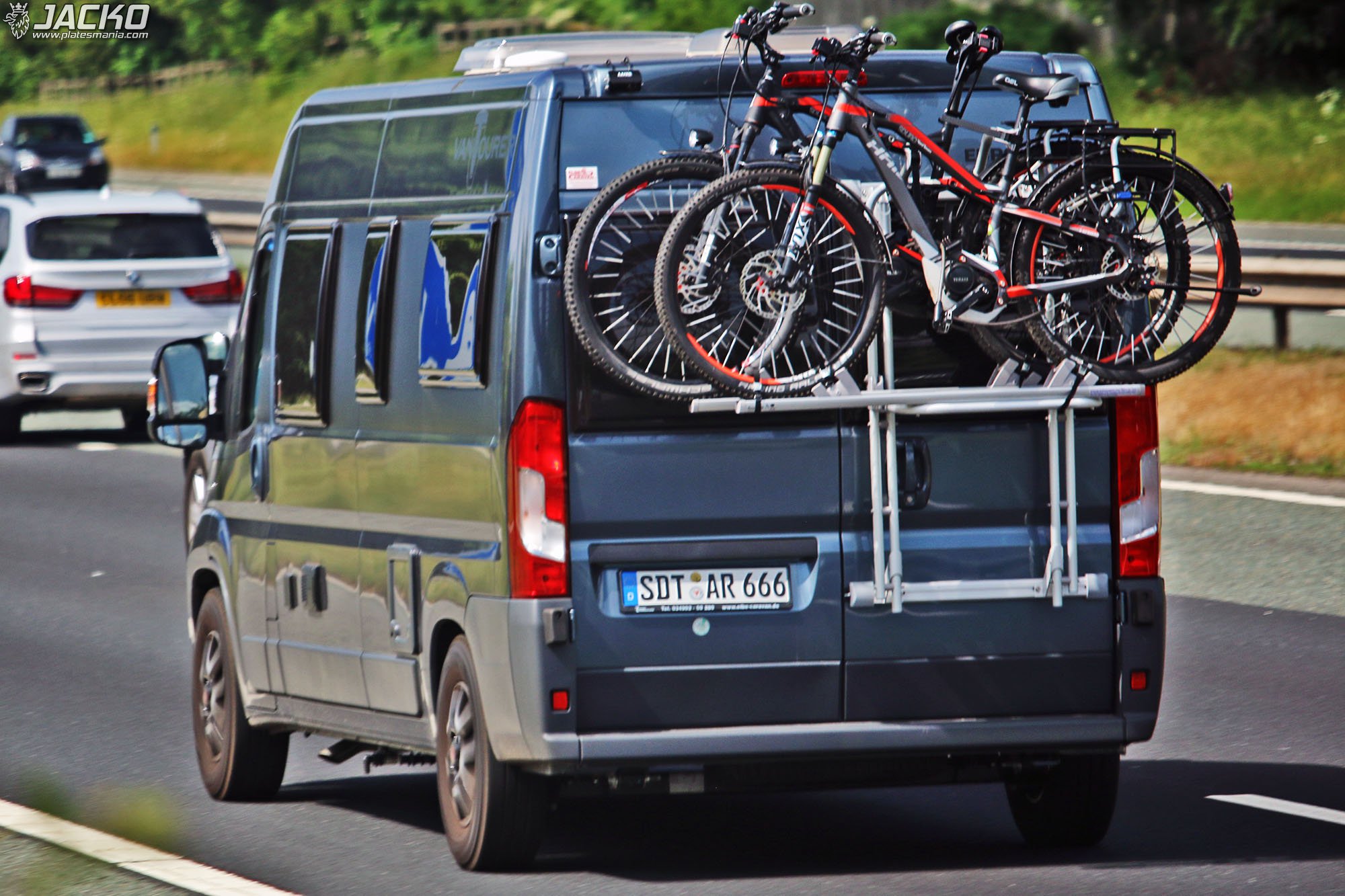 SDT AR 666, VANTourer D/L-series 