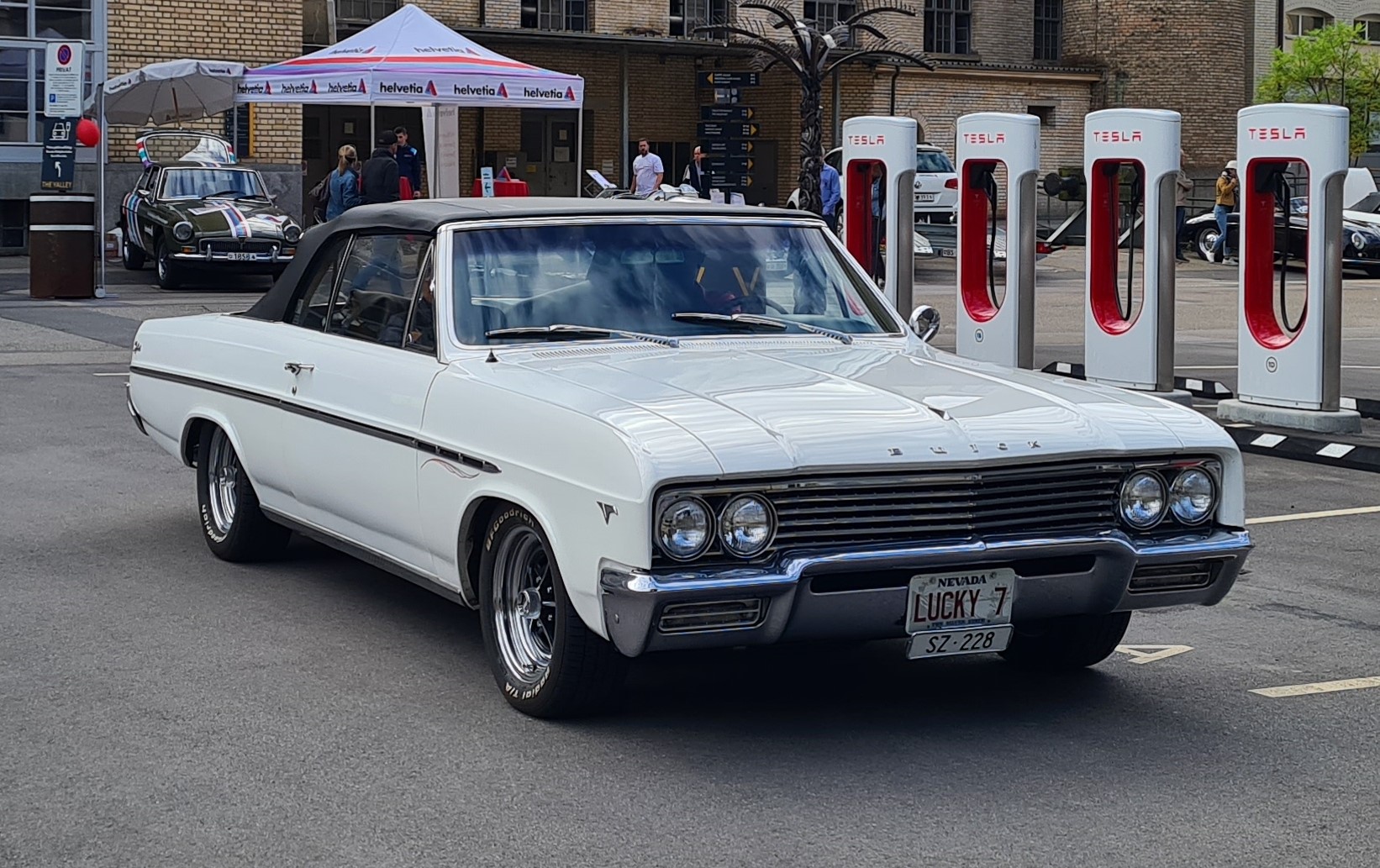 SZ 228, Buick Skylark 2nd gen 1965 Convertible (44367/44467; A-body), 1st facelift, 1964–1965
