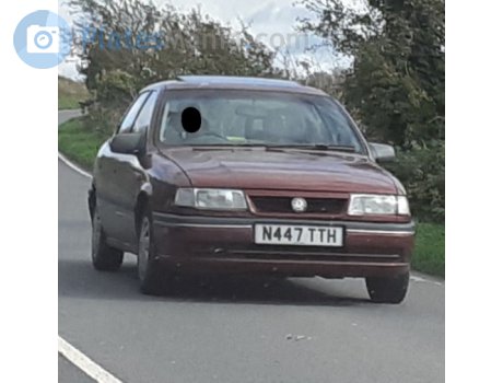 N447 TTH, Vauxhall Cavalier
