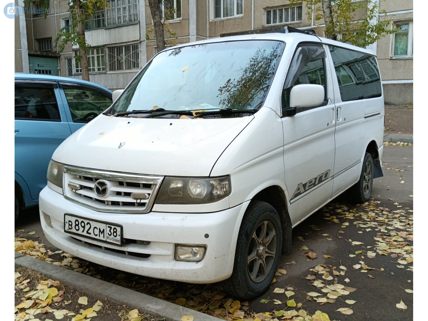 в 892 см 38, Mazda Bongo Friendee 1st gen (SG/SK/SL), facelift, 2001–2005