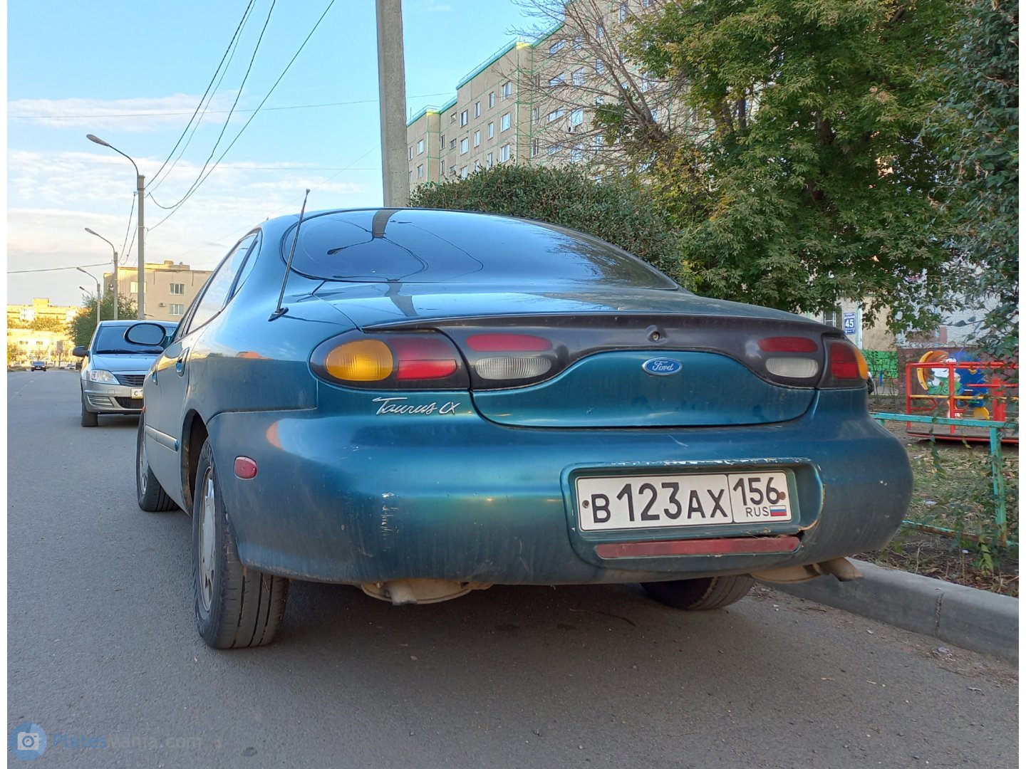 в 123 ах 156, Ford Taurus 3rd gen Sedan (DN101), 1995–1999
