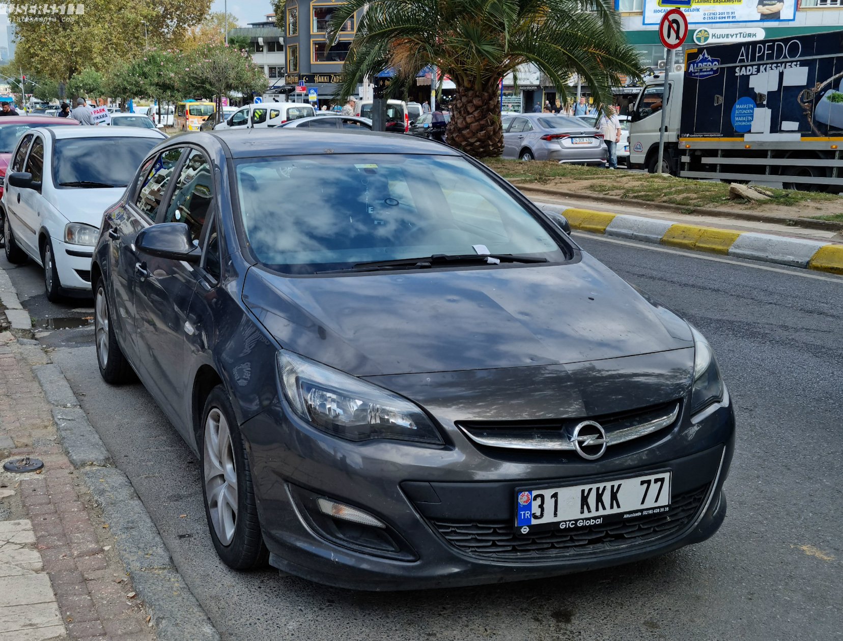 31 KKK 77, Opel Astra 4th gen Hatch (J; P10), 2009–2015