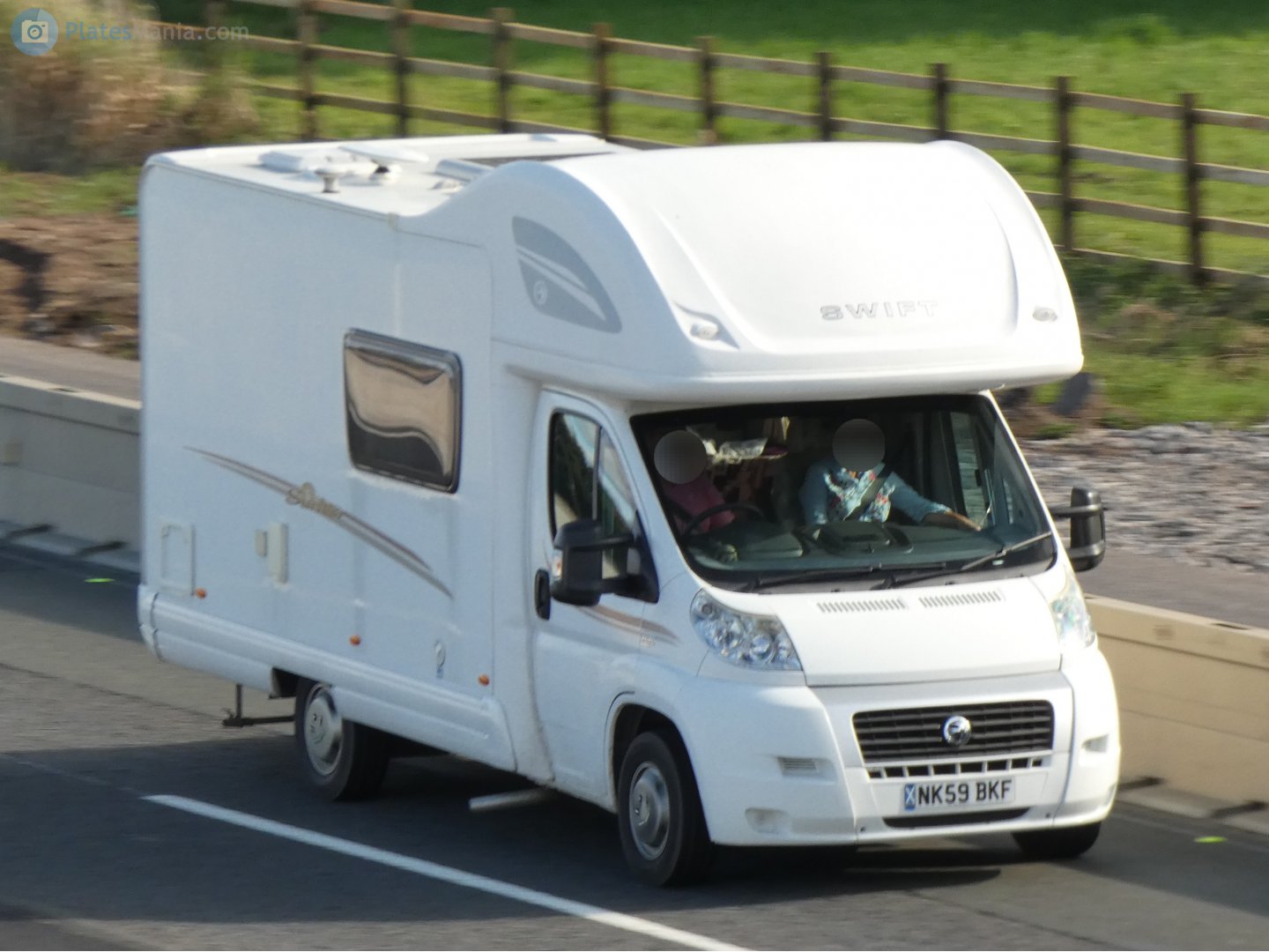 NK59BKF, Swift Motorhomes Suntor 