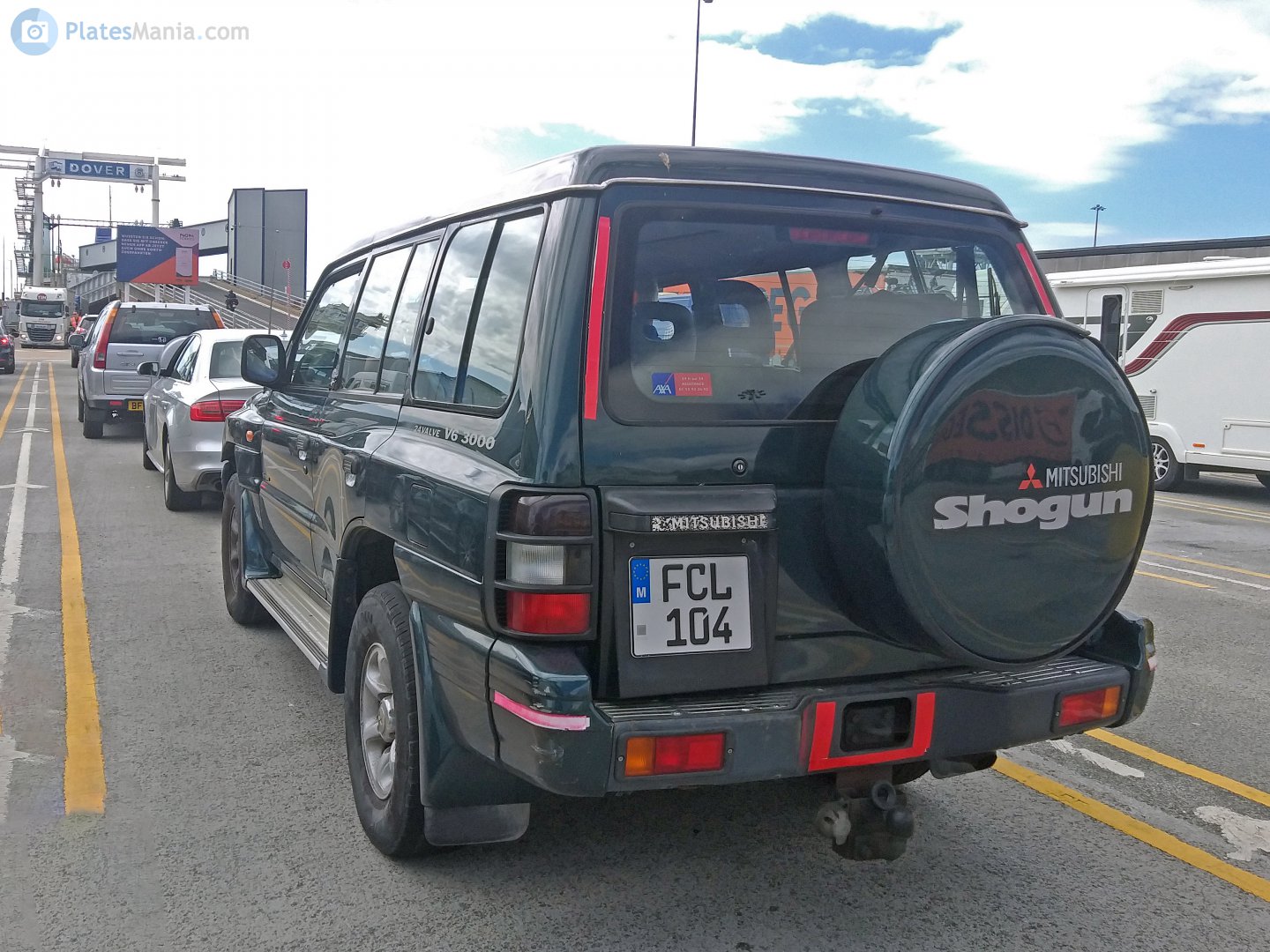 FCL 104, Mitsubishi Shogun 2nd gen 5-door SUV (V20), 1991–1999