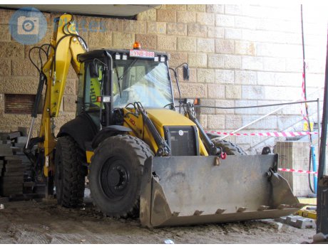 YNB-888, New Holland B-Series