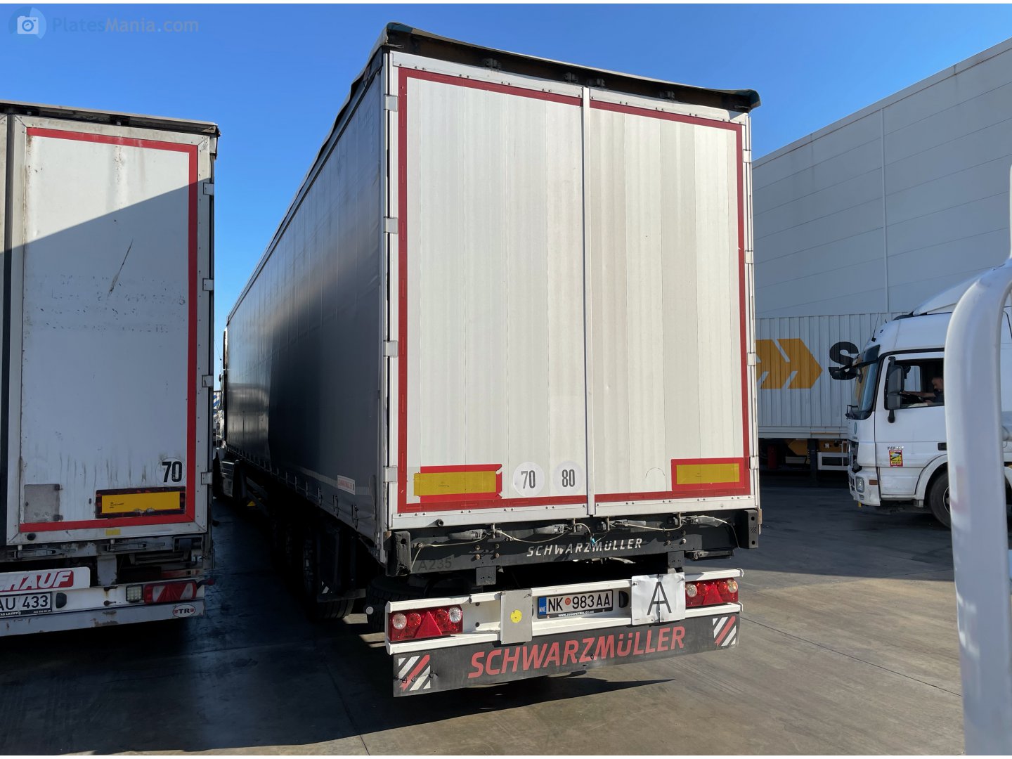 NK 983AA, Schwarzmüller 