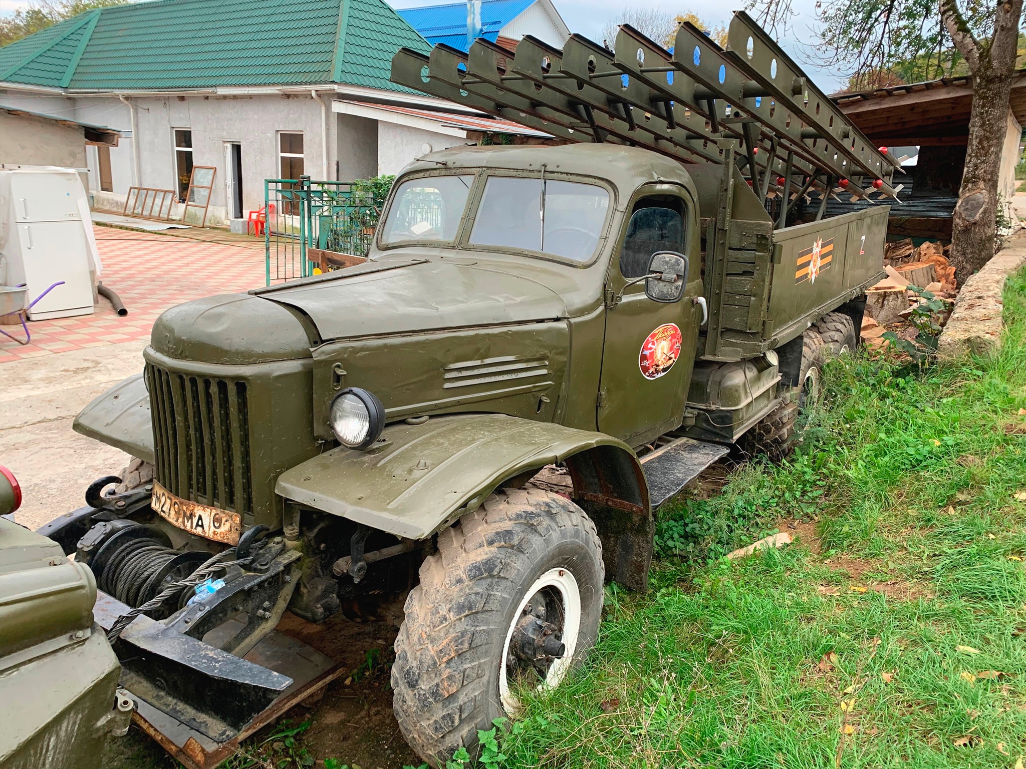 м 279 ма 01, ZIL 157 