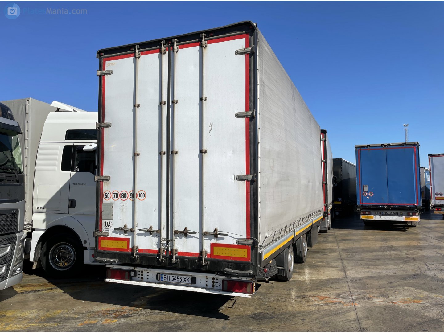 BH 5455 XK, Schmitz ZWF 