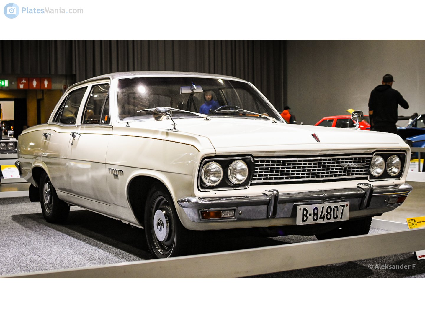 B-84807, Vauxhall Cresta 4th gen Saloon (PC), 1965–1972