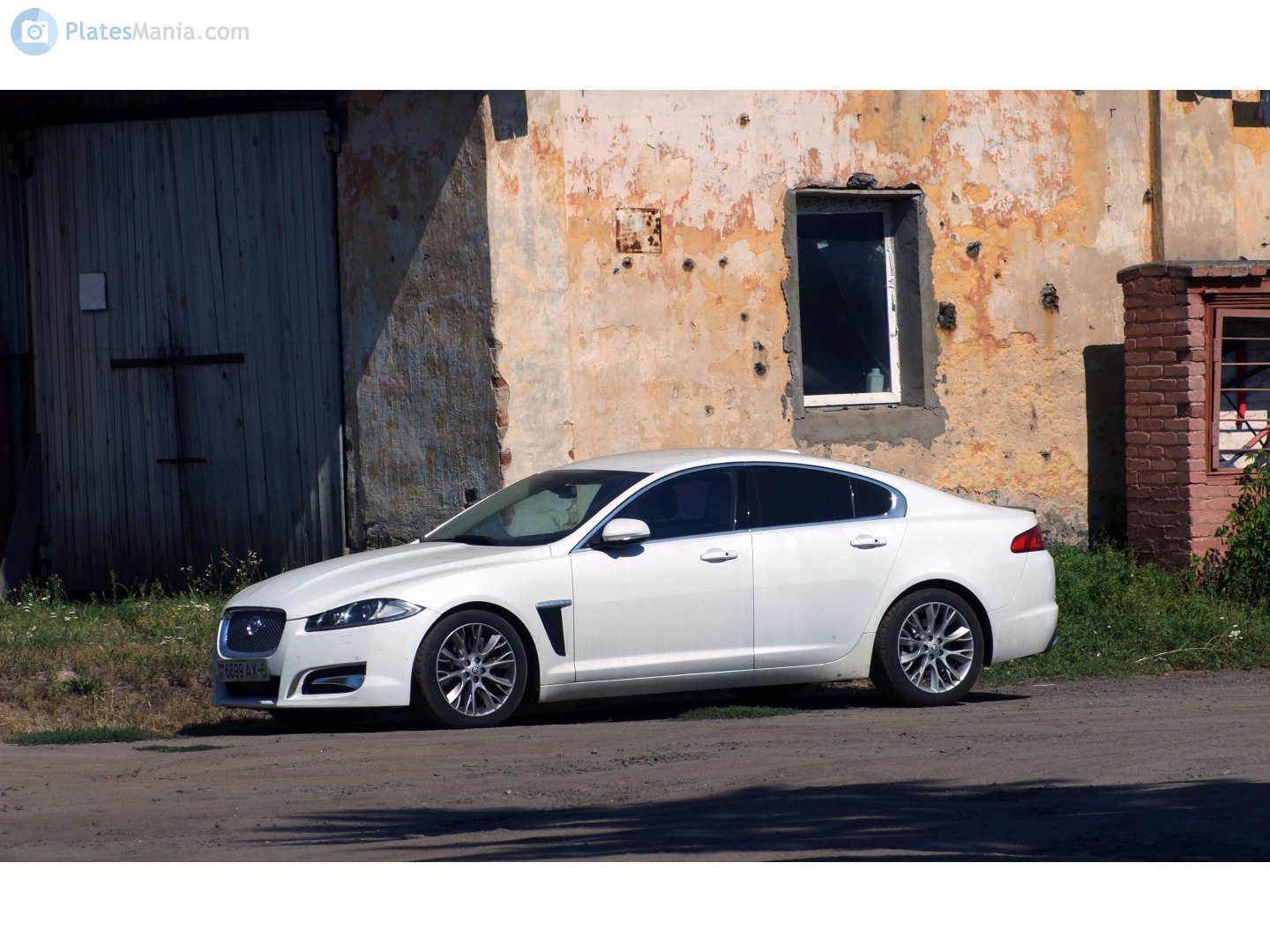6699 AX-6, Jaguar XF 1st gen Sedan (X250), facelift, 2011–2015
