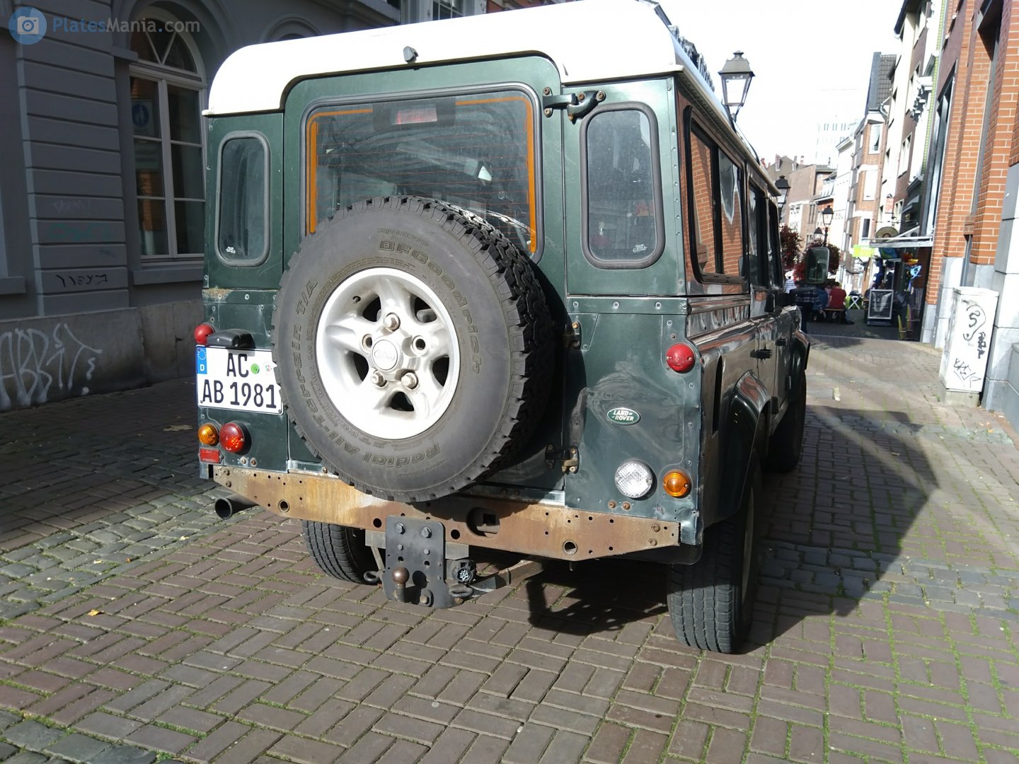 AC AB 1981, Land Rover Defender 