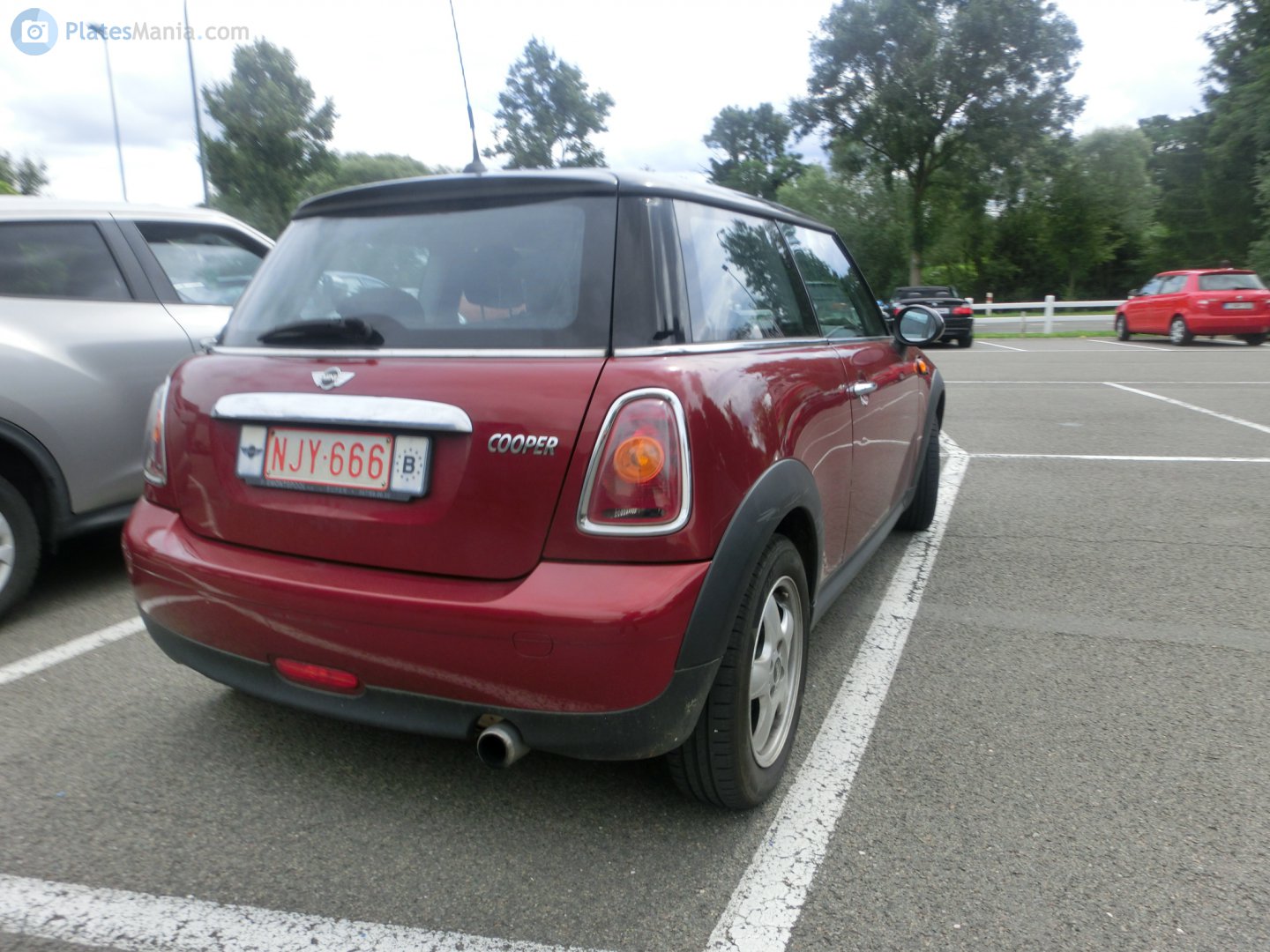 NJY-666, MINI Hatch 2nd gen (R56), 2006–2013