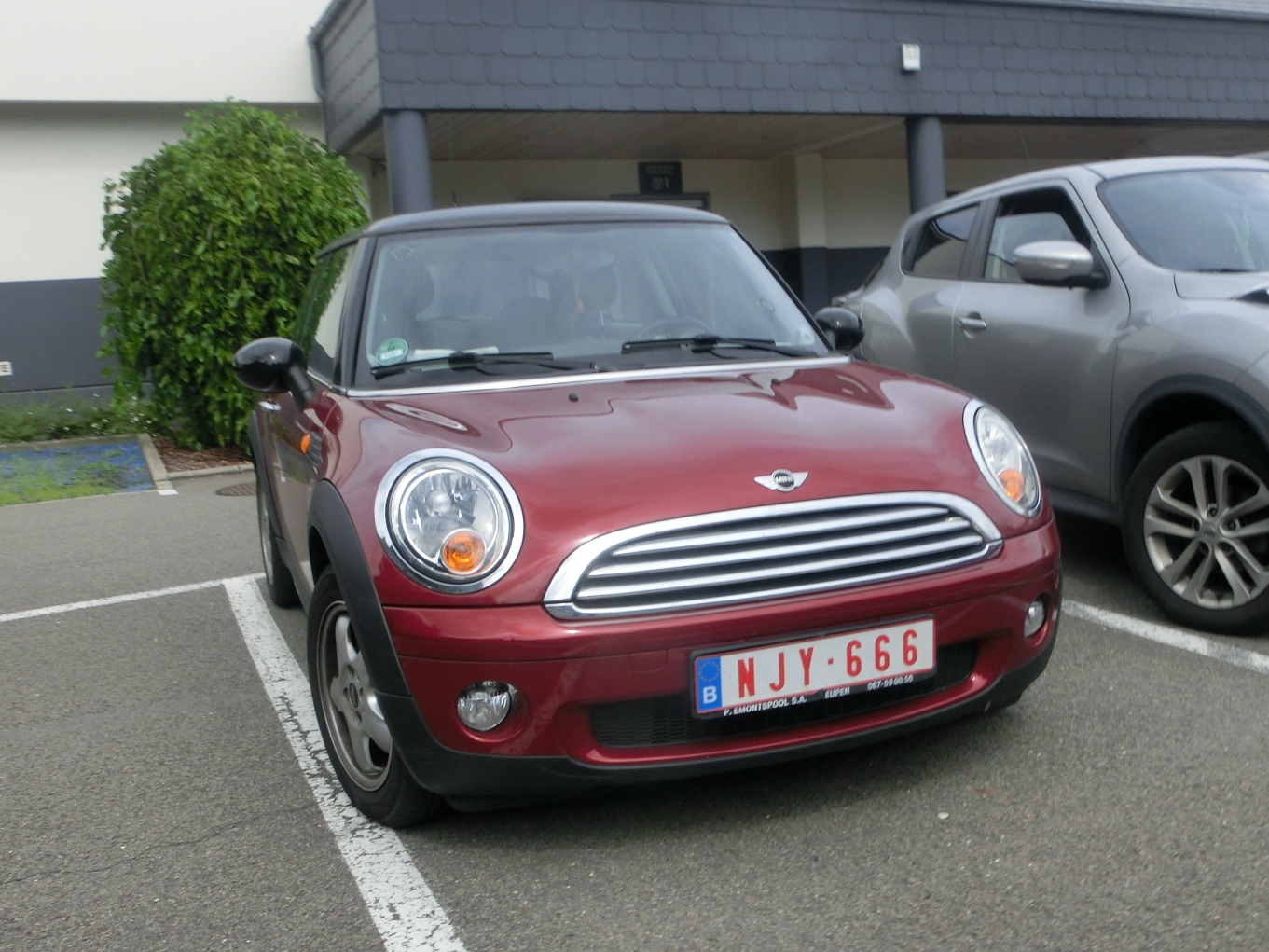 NJY-666, MINI Hatch 2nd gen (R56), 2006–2013