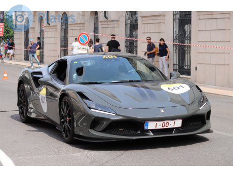 I-00-I, Ferrari F8