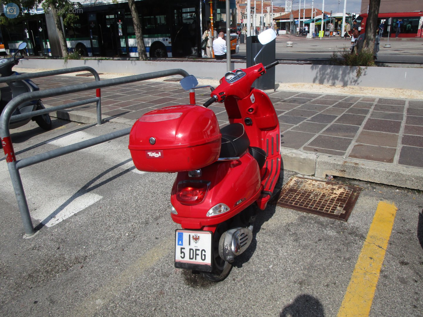 I 5 DFG, Vespa S 