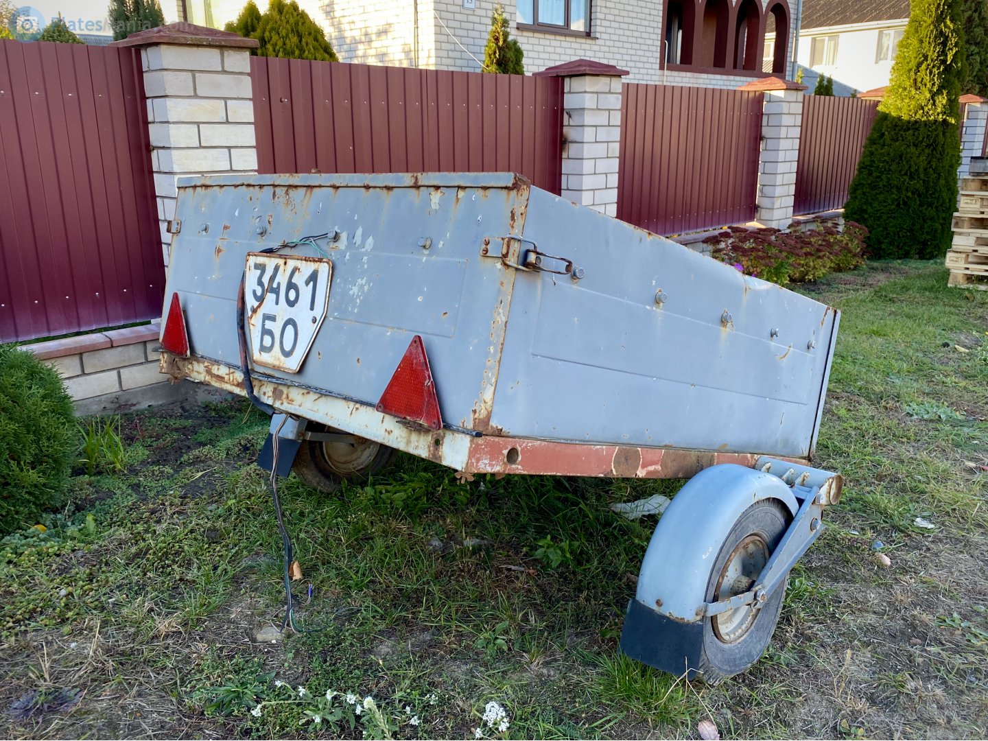 3461 БО, Trailers (1977) 