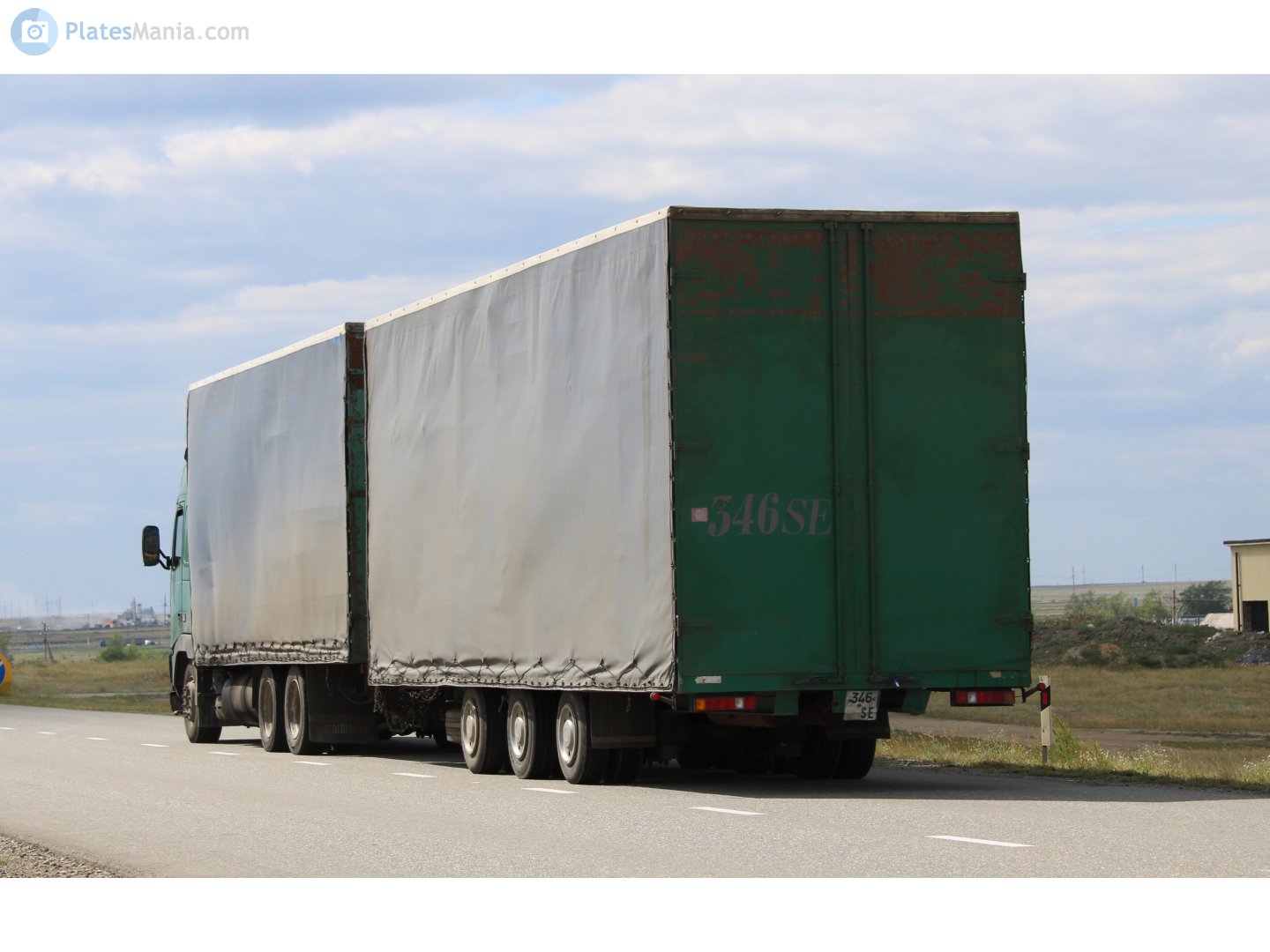 346 SE, Trailers (1994) 