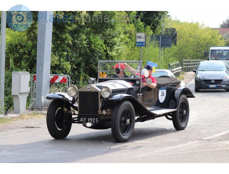 AY 1925, Lancia Lambda