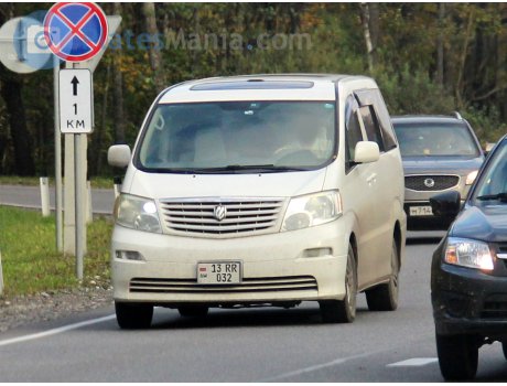 13 RR 032, Toyota Alphard