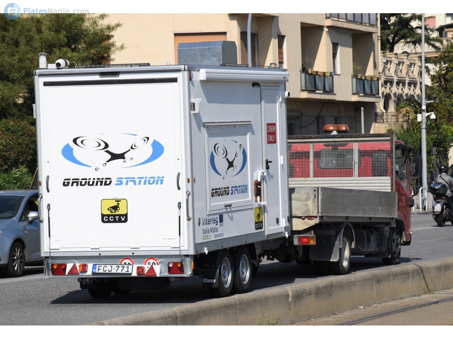 FCJ 771, Cresci Rimorchi 