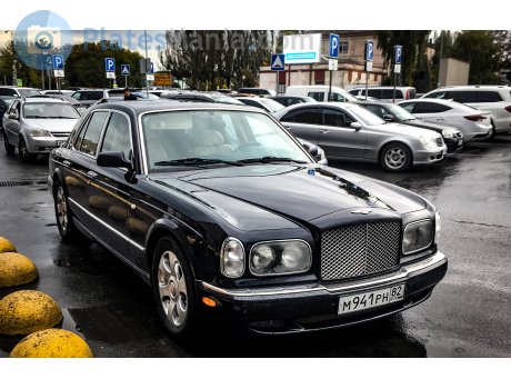 м941рн82, Bentley Arnage