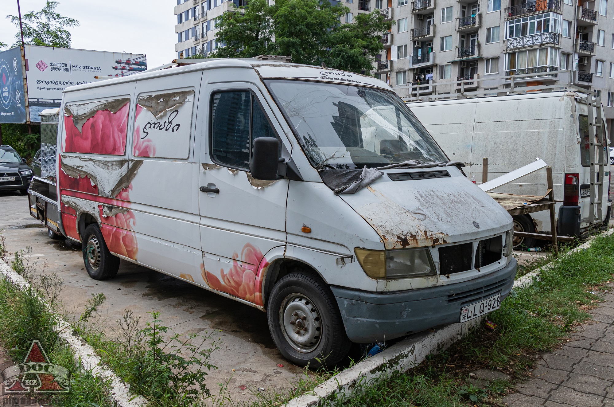 LLQ-928, Mercedes-Benz Sprinter 1st gen (Classic) (W901–905), facelift, 2000–2006 (2013–2018 for CIS-market)