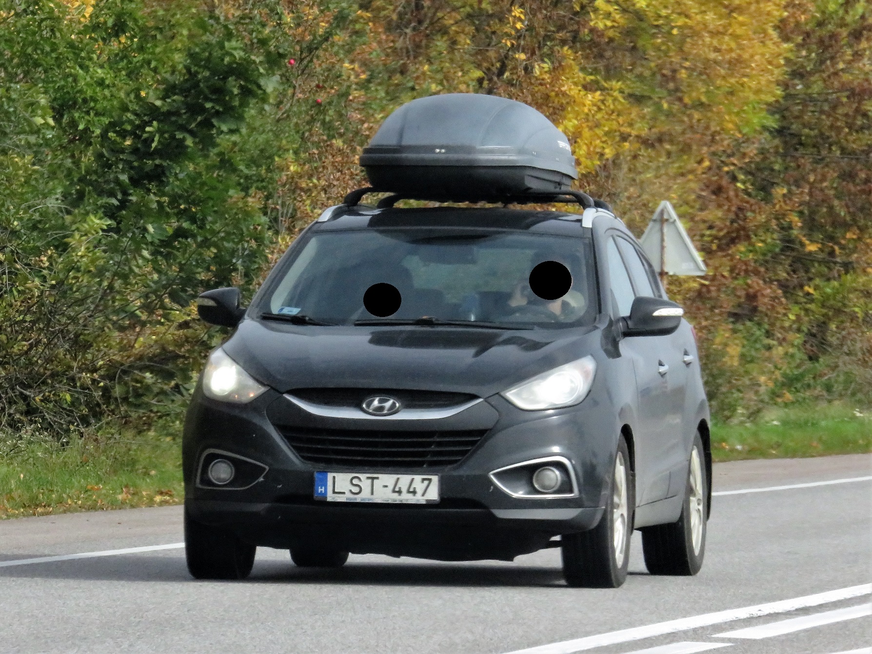 LST-447, Hyundai ix35 1st gen (LM), 2009–2016 (–2021 for BR-market)