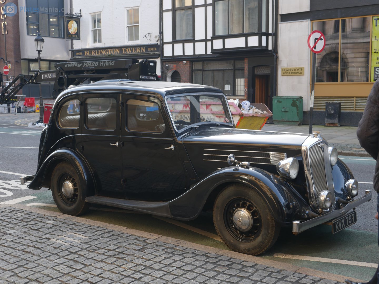 KVX757, Wolseley 14hp 