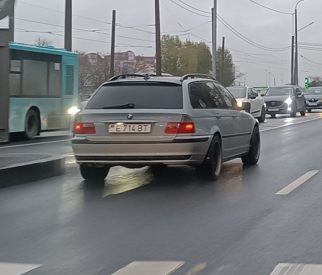 E 714 BT, BMW 3 Series 4th gen Touring (E46), 1999–2005