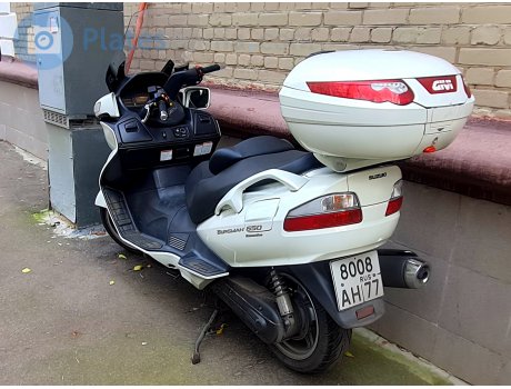 8008 ан 77, Suzuki Burgman / Skywave