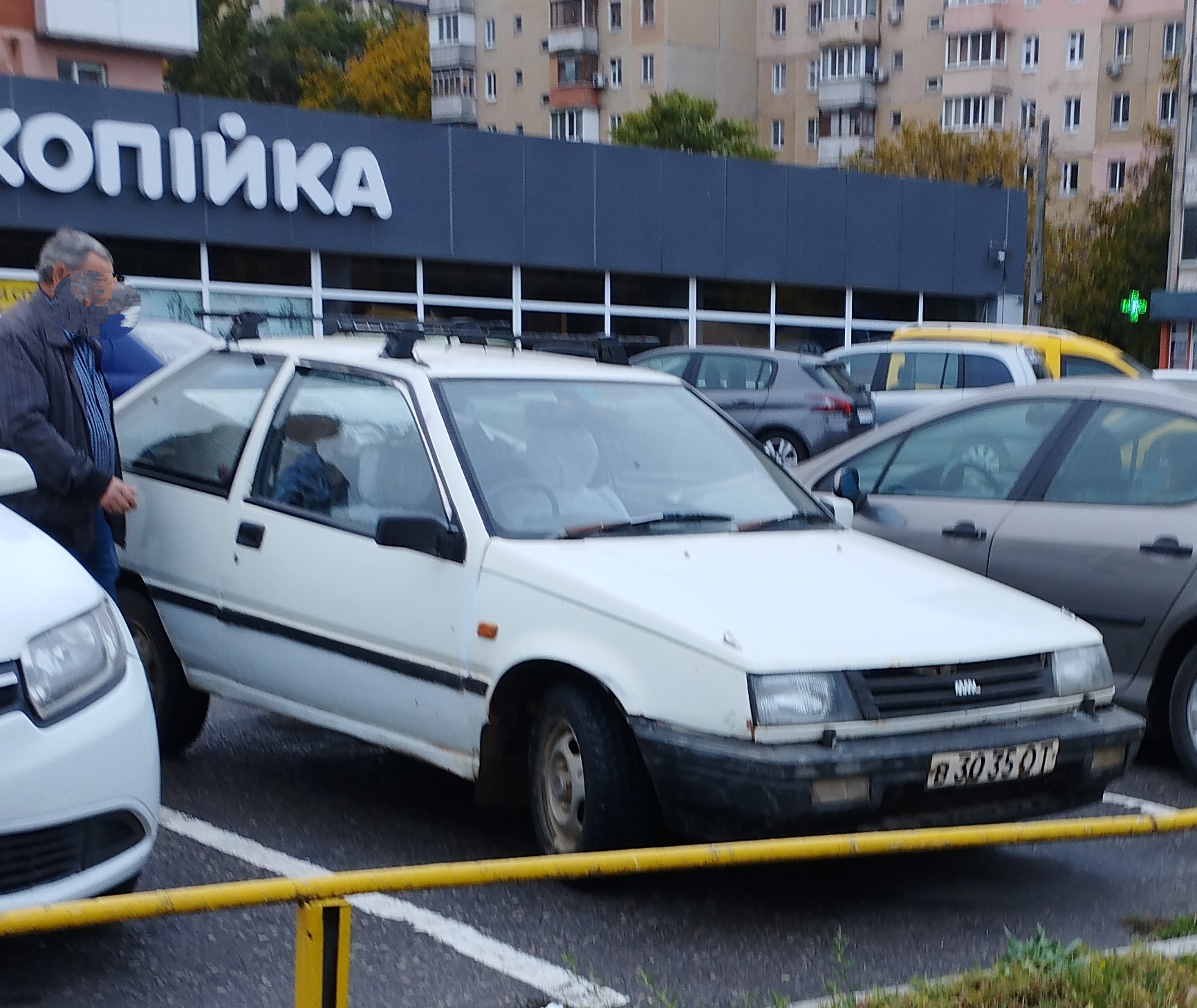 в 3035 ОТ, Mitsubishi Mirage 2nd gen 3-door Hatch (C10), 1983–1987