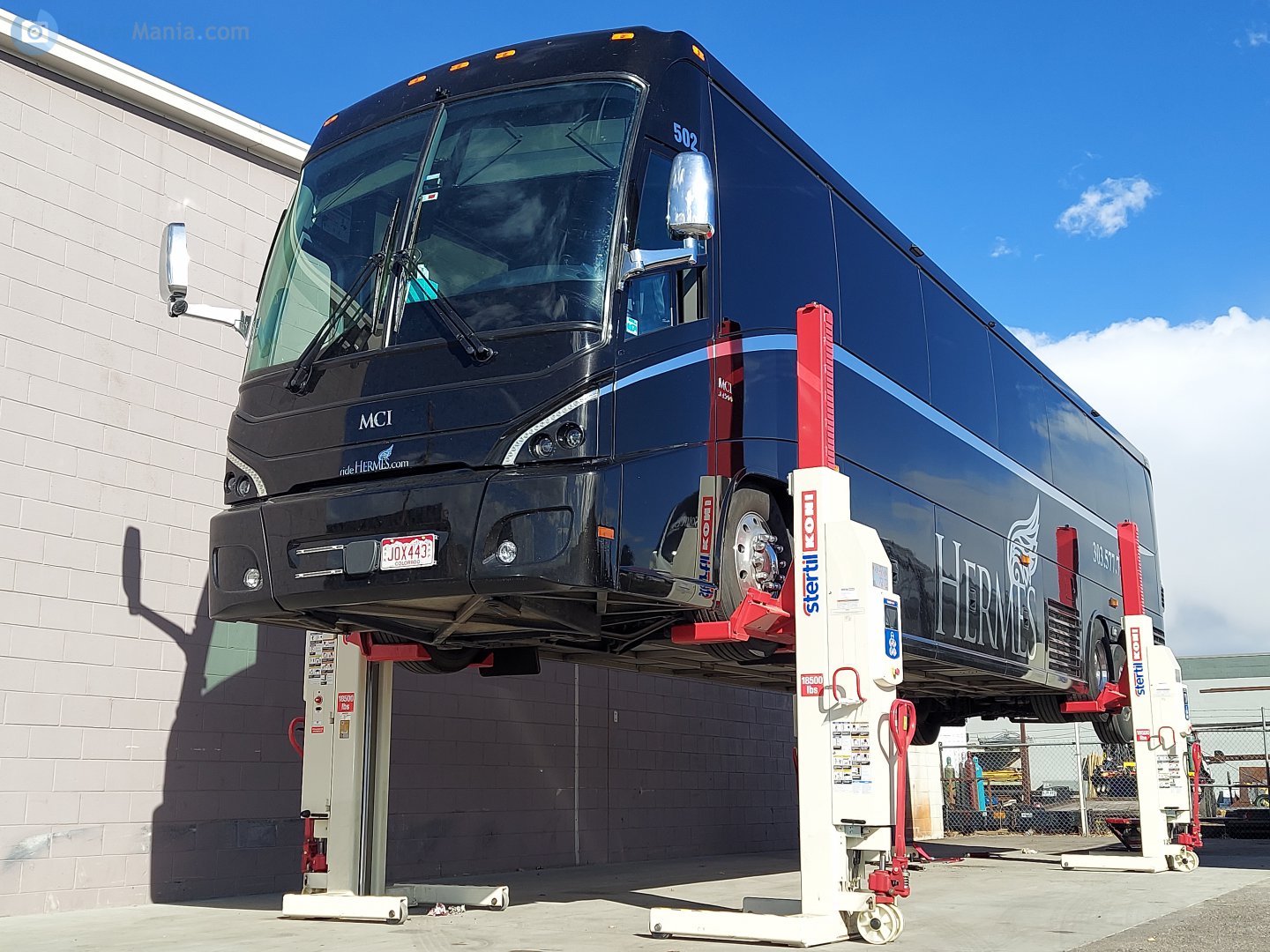 JOX443, Motor Coach Industries J-Series 