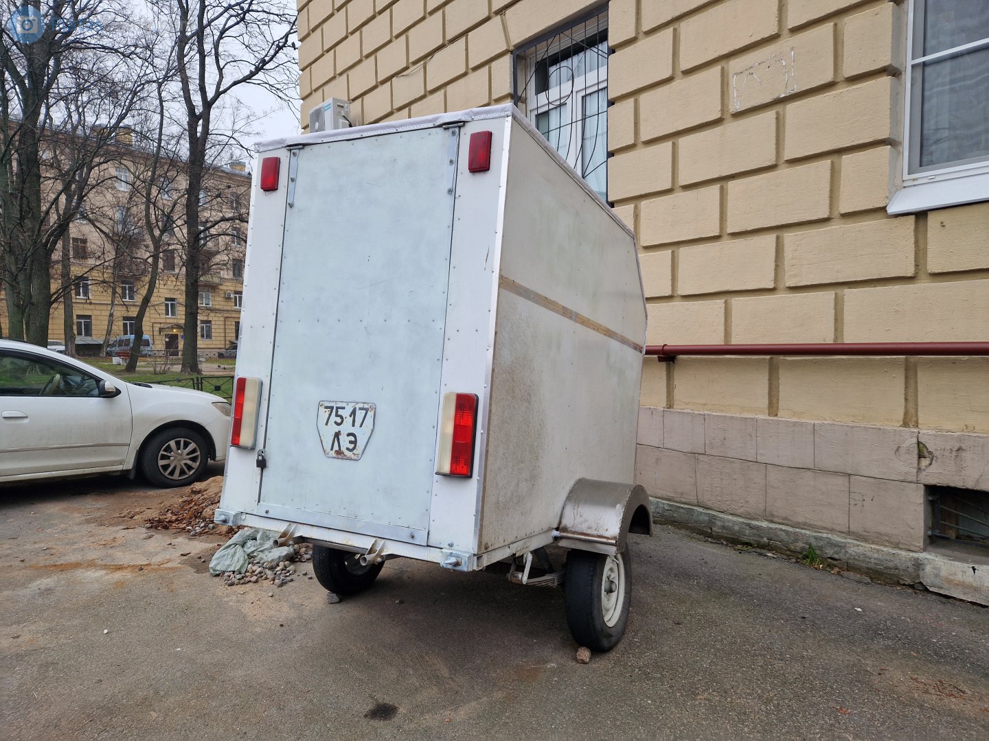 7517 ЛЭ, Kurganmashzavod (KMZ) 8136 