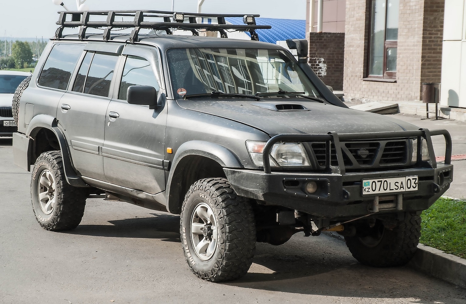 070 LSA 03, Nissan Patrol 5th gen 5-door SUV (Y61), 1997–2004