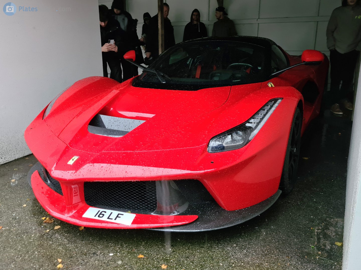 16LF, Ferrari LaFerrari 1st gen Coupé (F150), 2013–2016