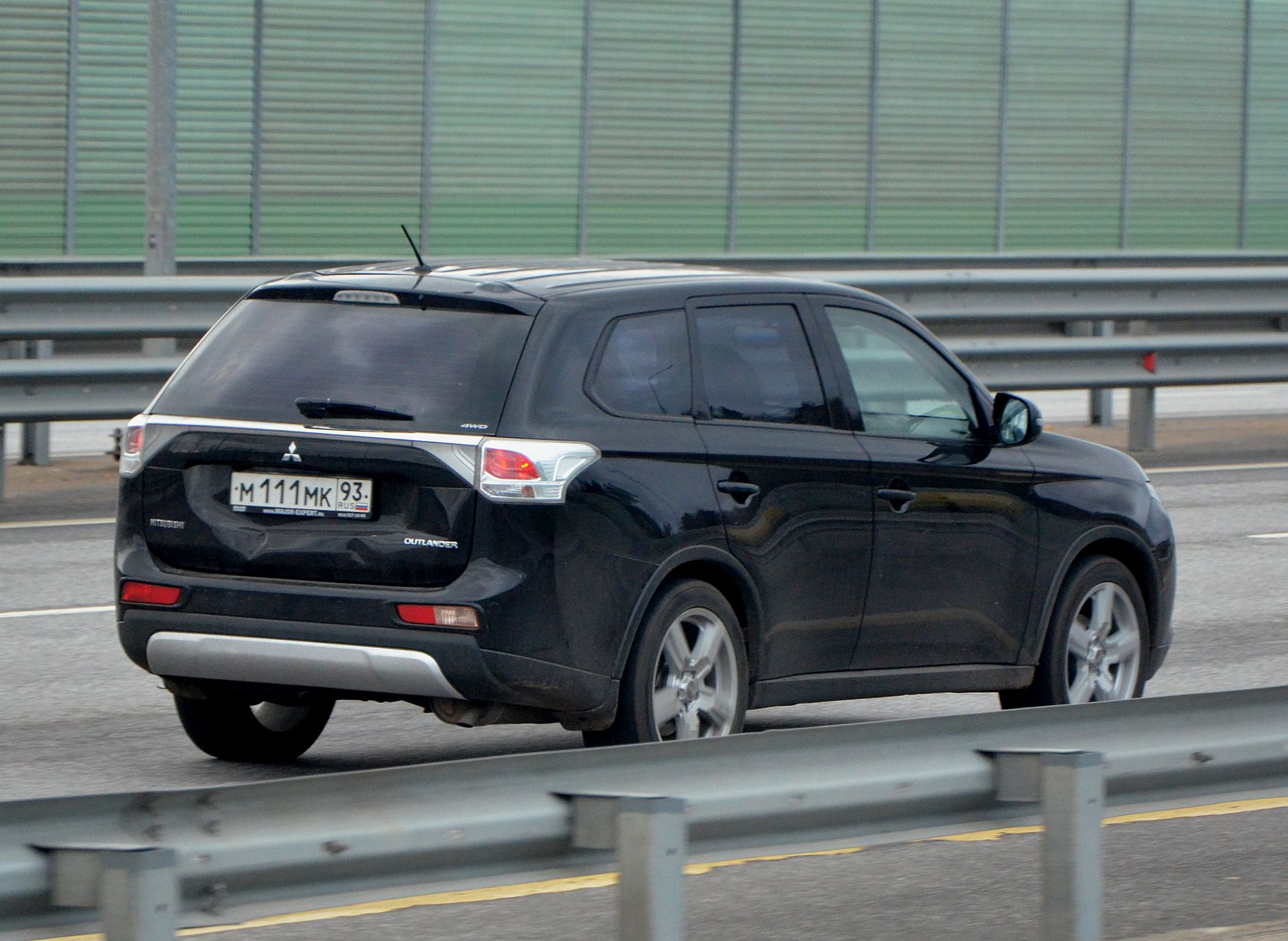 м 111 мк 93, Mitsubishi Outlander 3rd gen (GF/GG/ZJ/ZK/ZL), 2012–2016