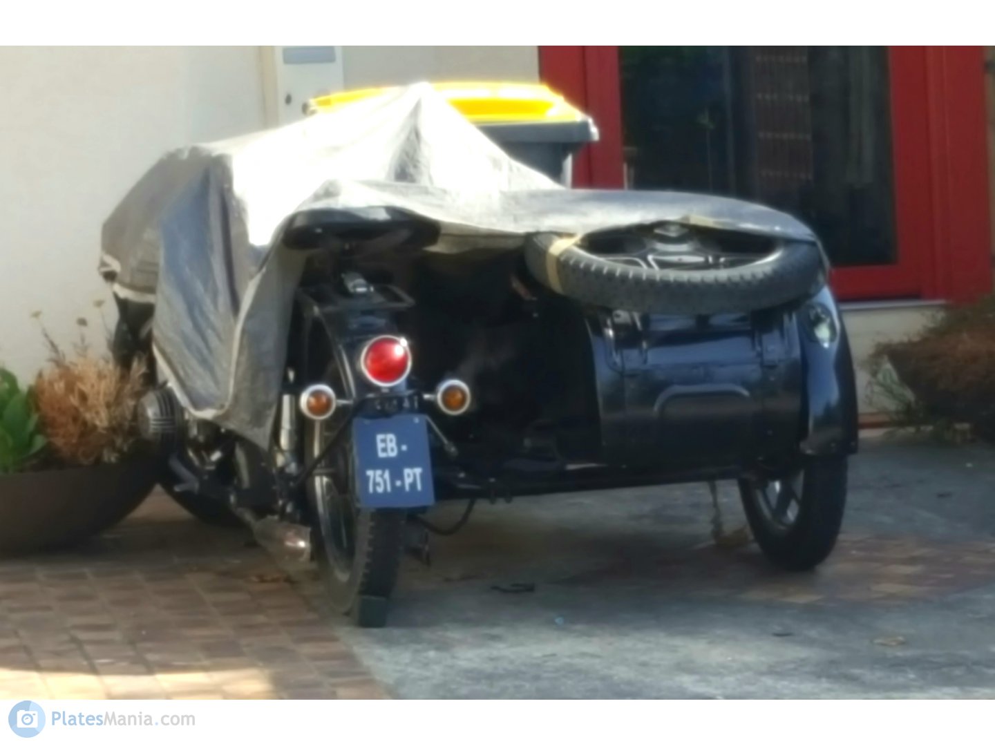 EB-751-PT, Chang Jiang Motorcycles Black Star 