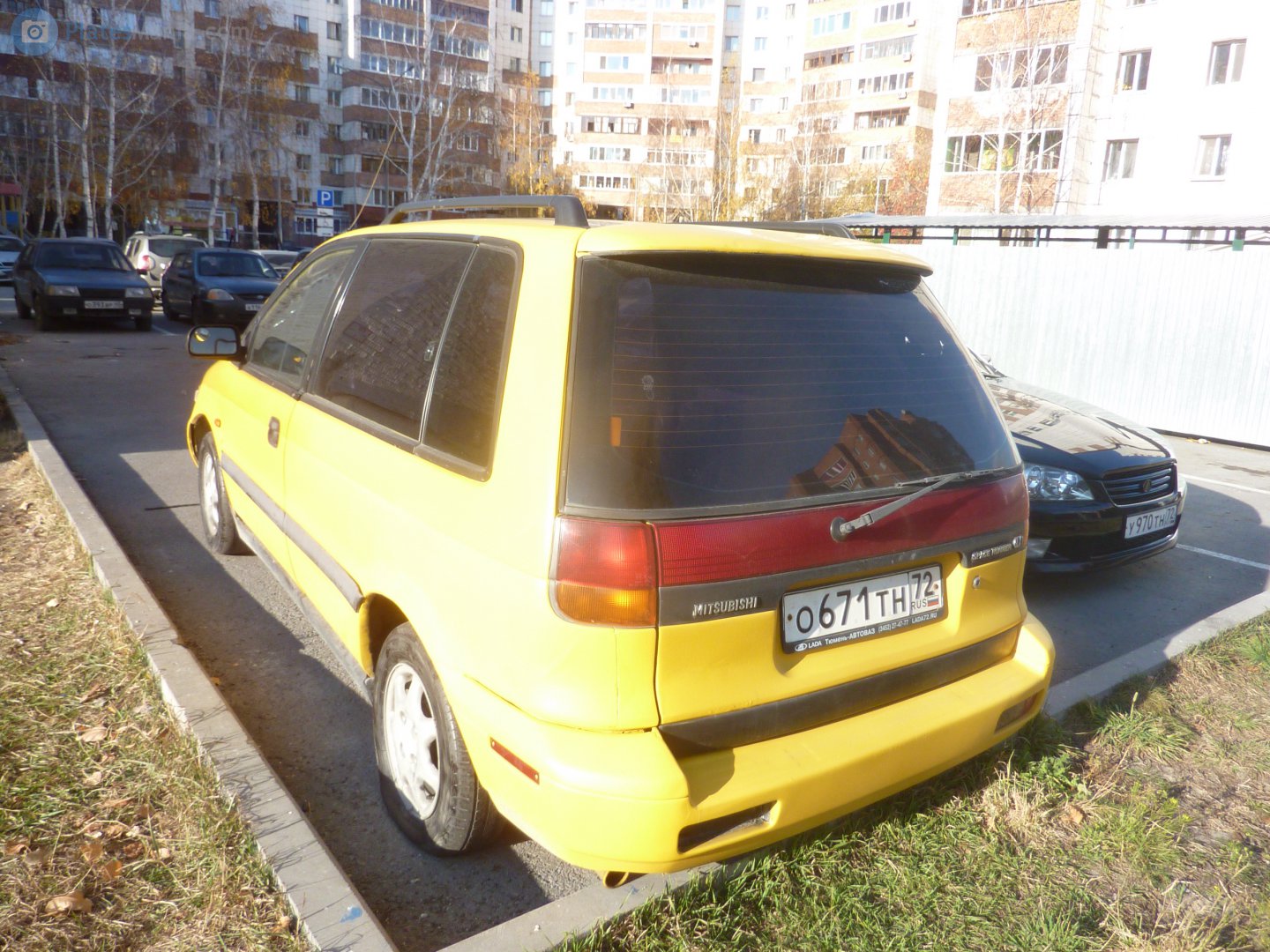 о 671 тн 72, Mitsubishi Space Runner 1st gen (N10/N20) 1991–1997
